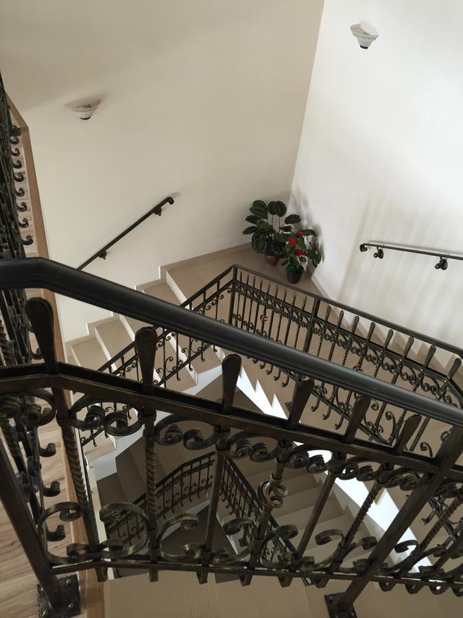 Farkas Panzió Hotel Karcfalva Kültér fotó