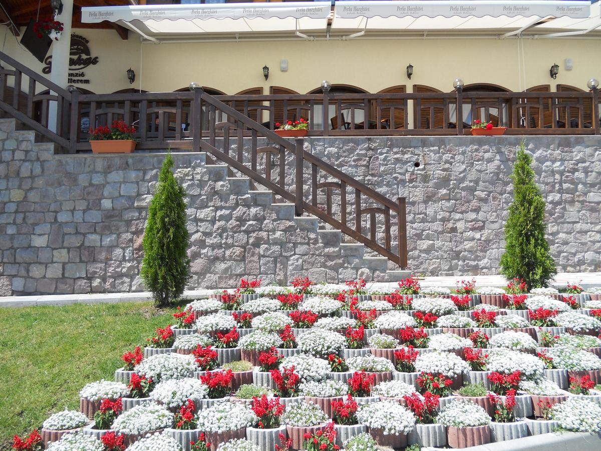 Farkas Panzió Hotel Karcfalva Kültér fotó